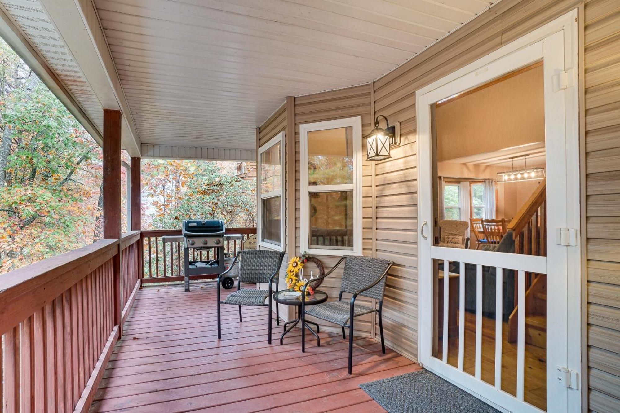Spacious Home In Helen With Porch And Balcony! Exterior photo